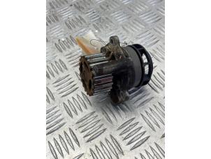 Pompe à eau d'un Volkswagen Crafter 2.0 TDI 2015