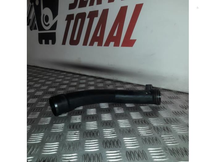 Gebrauchte Intercooler Rohr Mercedes E (W212) E-200 2.0 Turbo 16V Preis € 25,00 Margenregelung angeboten von EU Engines & Parts BV