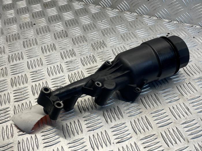 Gebrauchte Ölfilterhalter Mercedes Sprinter 3,5t (906.63) 314 CDI 16V 4x4 Preis € 20,00 Margenregelung angeboten von EU Engines & Parts BV