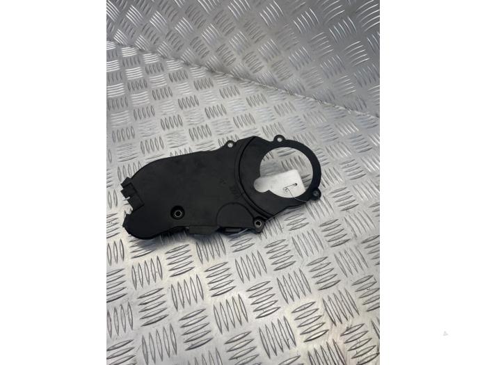 Usagé Couvercle de distribution Audi A4 (B8) 2.0 TDI 16V Prix € 10,00 Règlement à la marge proposé par EU Engines & Parts BV