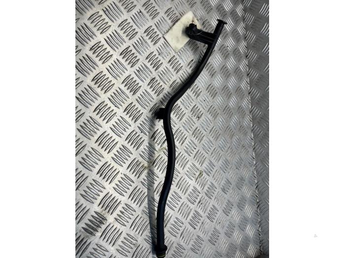 Gebrauchte Ölmessstab Mercedes Sprinter 5t (907.6) 516 CDI 2.1 D RWD Preis € 25,00 Margenregelung angeboten von EU Engines & Parts BV