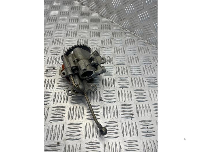 Gebrauchte Ölpumpe Ford Transit 2.2 TDCi 16V Preis € 35,00 Margenregelung angeboten von EU Engines & Parts BV