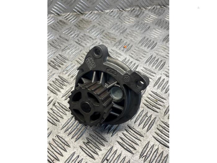 Begagnade Vattenpump Volkswagen Transporter/Caravelle T4 2.5 TDI Pris € 30,00 Marginaltabell erbjuds av EU Engines & Parts BV