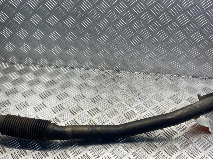 Begagnade EGR-rör Iveco New Daily VI 33S16, 35C16, 35S16 Pris € 50,00 Marginaltabell erbjuds av EU Engines & Parts BV