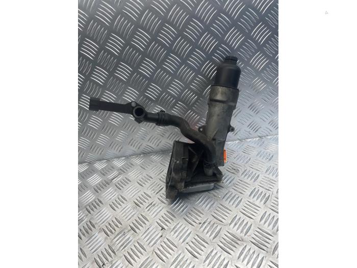 Gebrauchte Ölfiltergehäuse Mercedes C (W203) 1.8 C-200K 16V Preis € 45,00 Margenregelung angeboten von EU Engines & Parts BV