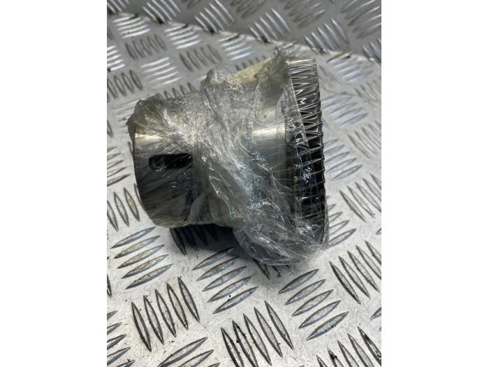 Gebrauchte Ölpumpe Mercedes E (W212) E-220 CDI 16V BlueTEC Preis € 50,00 Margenregelung angeboten von EU Engines & Parts BV