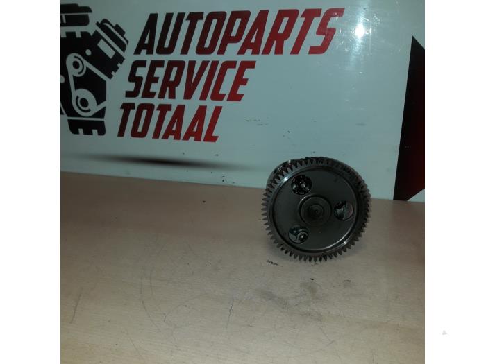 Gebrauchte Ölpumpe Mercedes Sprinter 3,5t (906.73) 211 CDI 16V Preis € 50,00 Margenregelung angeboten von EU Engines & Parts BV