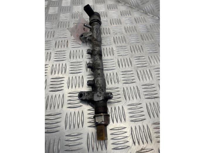 Usagé Système d'injection Volkswagen Crafter 2.0 TDI Prix € 75,00 Règlement à la marge proposé par EU Engines & Parts BV