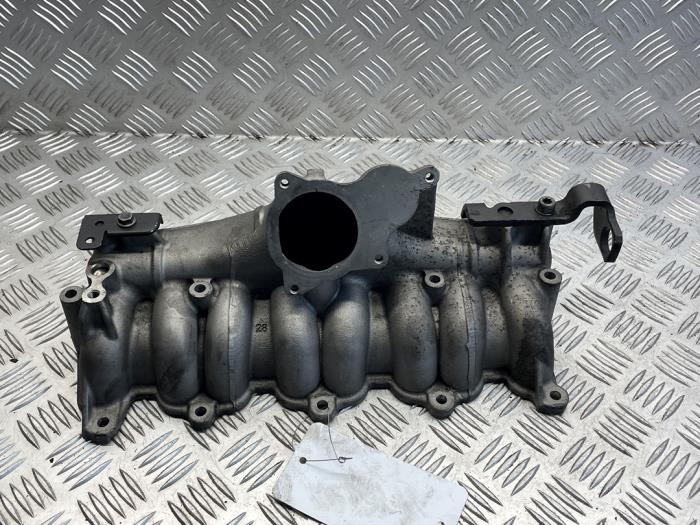 Begagnade Insugsrör Audi A4 (B7) 2.0 TDI 16V Pris € 75,00 Marginaltabell erbjuds av EU Engines & Parts BV