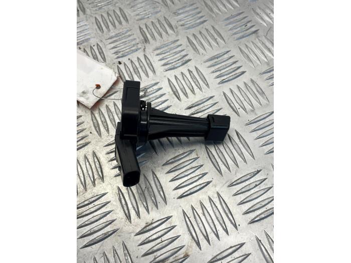 Used Oil level sensor Volkswagen Transporter/Caravelle T5 2.0 TDI DRF Price € 25,00 Margin scheme offered by EU Engines & Parts BV