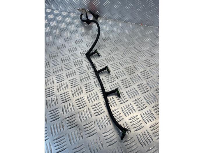 Used Fuel return line Ford Transit 2.2 TDCi 16V Price € 30,00 Margin scheme offered by EU Engines & Parts BV