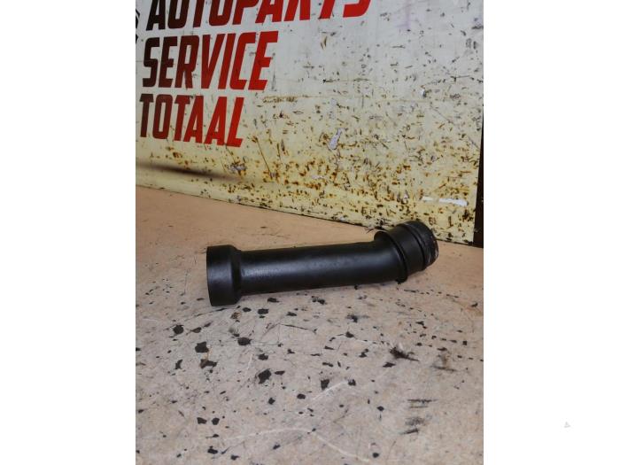 Begagnade Vattenrör Citroen Jumper (U9) 2.2 HDi 100 Euro 4 Pris € 15,00 Marginaltabell erbjuds av EU Engines & Parts BV