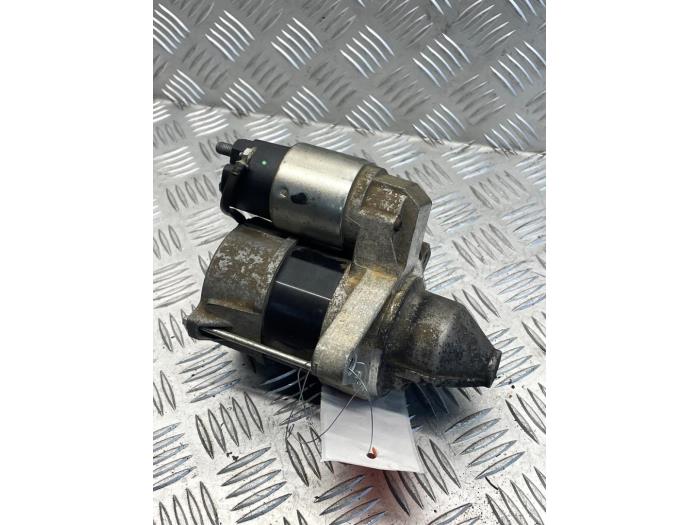 Usagé Démarreur Peugeot 108 1.0 12V VVT-i Prix € 25,00 Règlement à la marge proposé par EU Engines & Parts BV