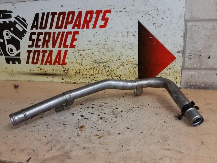 Gebrauchte Wasserrohr Mercedes B (W246/W242) 2.0 B-200 NGD 16V Preis € 35,00 Margenregelung angeboten von EU Engines & Parts BV