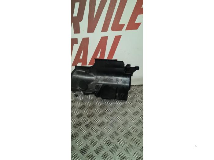 Gebrauchte Abdeckblech Motor Mercedes Sprinter 3,5t (906.63) 518 CDI 24V Preis € 35,00 Margenregelung angeboten von EU Engines & Parts BV