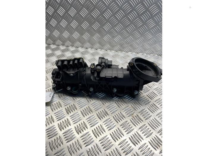 Gebrauchte Ansaugbrugge Mercedes E (W213) E-220d 2.0 Turbo 16V Preis € 95,00 Margenregelung angeboten von EU Engines & Parts BV