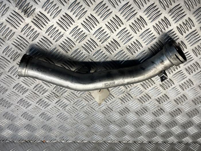 Gebrauchte Turbo Rohr Mercedes C-Klasse Preis € 25,00 Margenregelung angeboten von EU Engines & Parts BV