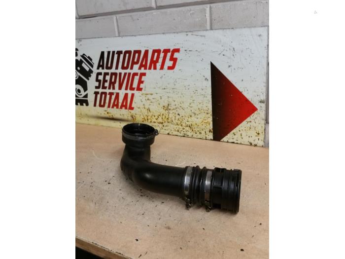 Gebrauchte Intercooler Rohr Mercedes Sprinter 3,5t (906.63) 309 CDI 16V Preis € 50,00 Margenregelung angeboten von EU Engines & Parts BV