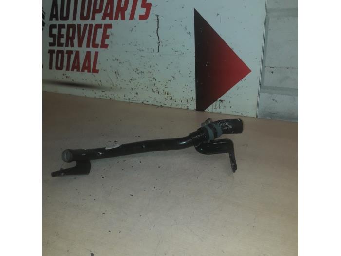 Gebrauchte Wasserrohr Volkswagen Transporter/Caravelle T6 2.0 TDI DRF Preis € 25,00 Margenregelung angeboten von EU Engines & Parts BV