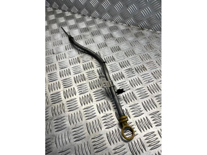 Gebrauchte Ölmessstab Renault Trafic (1FL/2FL/3FL/4FL) 1.6 dCi 115 Preis € 20,00 Margenregelung angeboten von EU Engines & Parts BV