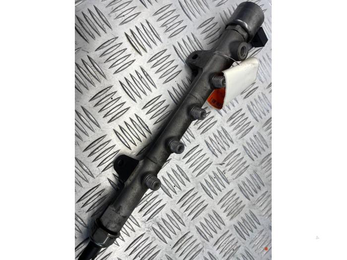 Gebrauchte Einspritzdüse (Einspritzer) Mercedes E (W212) E-220 CDI 16V BlueEfficiency,BlueTEC Preis € 50,00 Margenregelung angeboten von EU Engines & Parts BV