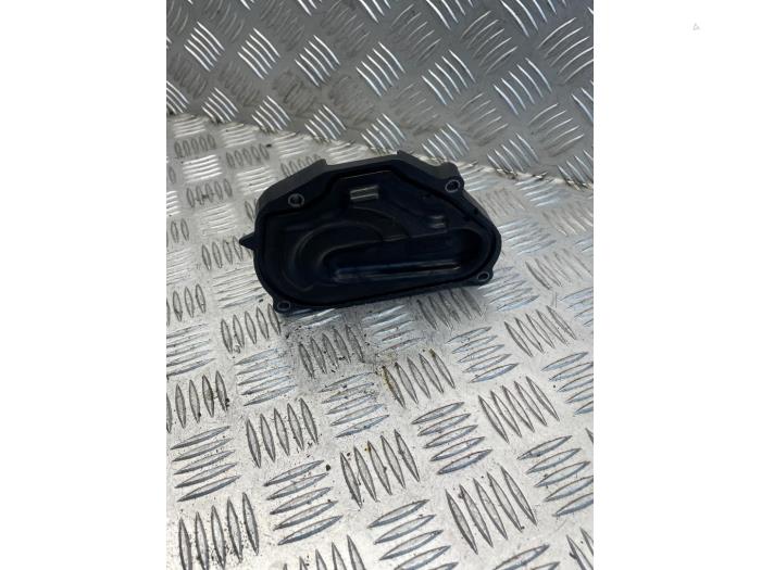 Usagé Couvercle de distribution Citroen C3 Aircross I (2C/2R) 1.2 e-THP PureTech 110 Prix € 20,00 Règlement à la marge proposé par EU Engines & Parts BV