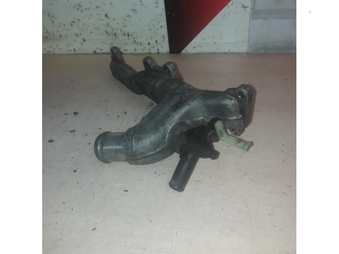Begagnade Vattenrör Ford Transit 2.4 TDCi 16V RWD Pris € 35,00 Marginaltabell erbjuds av EU Engines & Parts BV