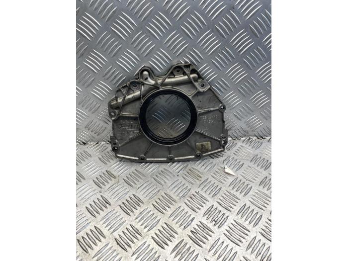 Usagé Couvercle de distribution Mercedes Vito (639.6) 3.0 122 CDI V6 24V Prix € 25,00 Règlement à la marge proposé par EU Engines & Parts BV