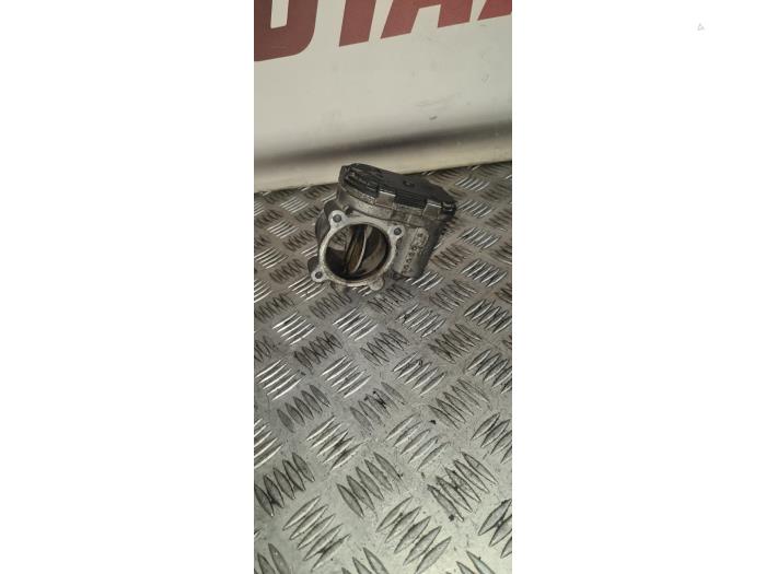 Usagé Boîtier accélérateur Ford Transit Custom 2.2 TDCi 16V Prix € 45,00 Règlement à la marge proposé par EU Engines & Parts BV