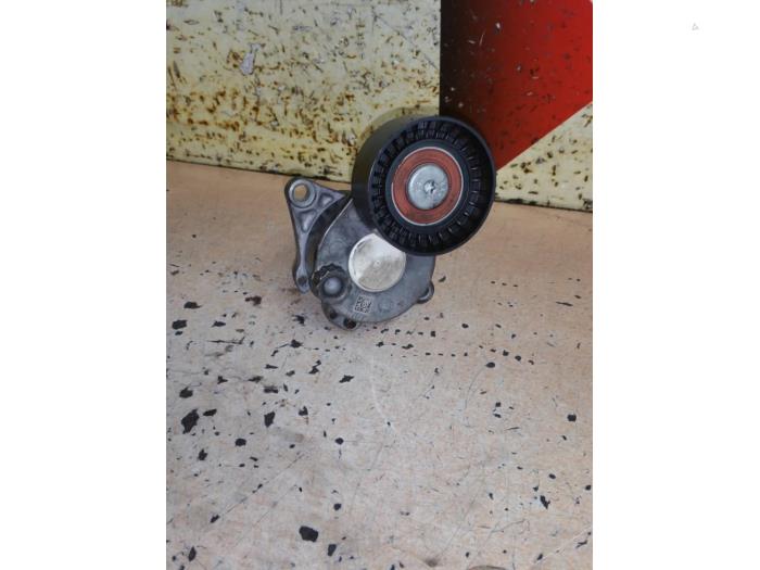 Usados Tensor correa múltiple Mercedes Sprinter 3,5t (906.63) 213 CDI 16V Precio € 25,00 Norma de margen ofrecido por EU Engines & Parts BV