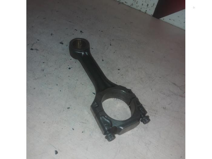 Usados Biela Volkswagen LT I 28 2.4 Precio € 50,00 Norma de margen ofrecido por EU Engines & Parts BV