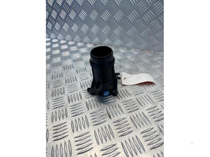 Begagnade MAP-sensor (insugsrör) Mercedes C (W204) 1.8 C-200 CGI 16V Pris € 20,00 Marginaltabell erbjuds av EU Engines & Parts BV