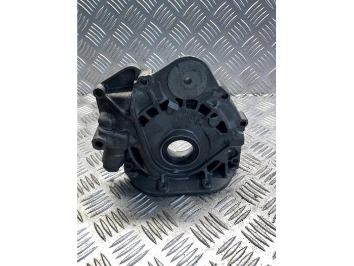 Gebrauchte Ölpumpe Volkswagen Crafter 28/30/32/35 LWB Preis € 60,50 Mit Mehrwertsteuer angeboten von EU Engines & Parts BV