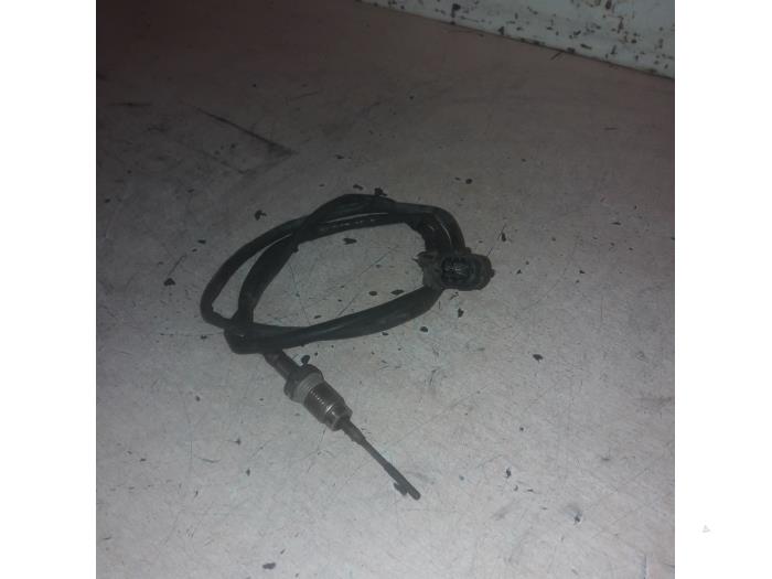 Usagé Sensor température d’échappement Iveco New Daily VI 35C18, 40C18, 50C18, 65C18, 70C18, 35S18 Prix € 25,00 Règlement à la marge proposé par EU Engines & Parts BV