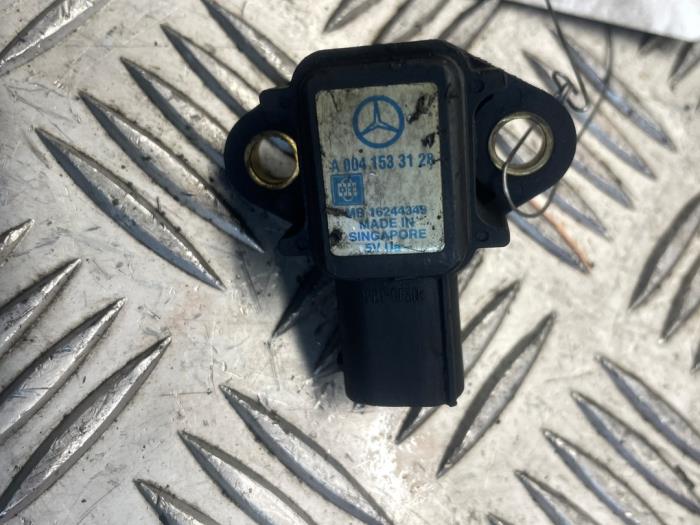 Begagnade Luftkvalitetssensor Mercedes Sprinter 2t (901/902) 211 CDI 16V Pris € 10,00 Marginaltabell erbjuds av EU Engines & Parts BV