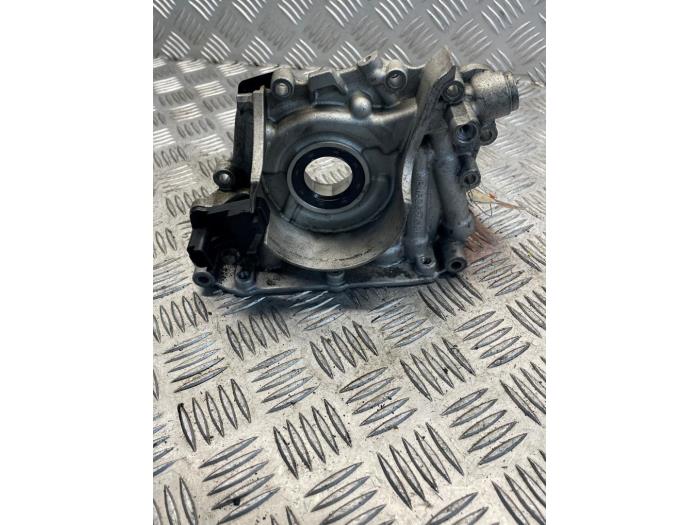 Gebrauchte Ölpumpe Ford Focus 3 1.6 EcoBoost 16V Preis € 75,00 Margenregelung angeboten von EU Engines & Parts BV