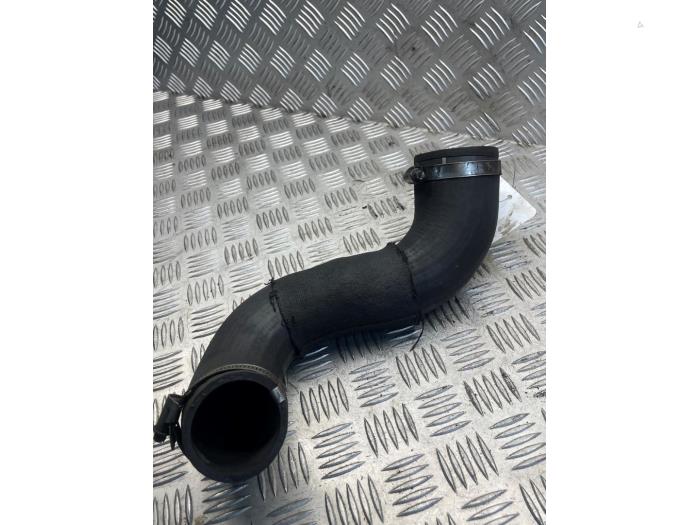 Gebrauchte Turboschlauch Ford Transit Custom 2.2 TDCi 16V FWD Preis € 20,00 Margenregelung angeboten von EU Engines & Parts BV