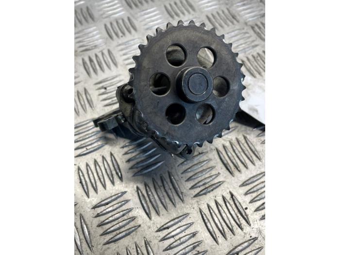Używane Pompa oleju Peugeot Boxer (U9) 2.2 HDi 120 Euro 4 Cena € 40,00 Procedura marży oferowane przez EU Engines & Parts BV
