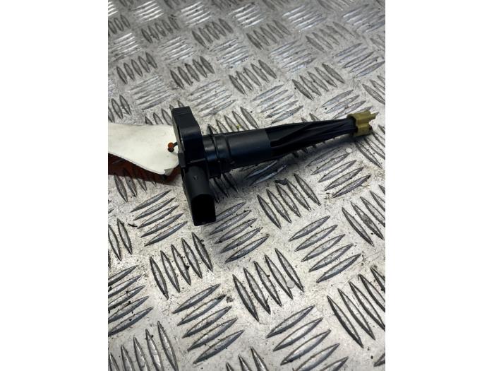 Begagnade Oljenivåsensor BMW 1 serie (F20) 120d 2.0 16V Pris € 35,00 Marginaltabell erbjuds av EU Engines & Parts BV