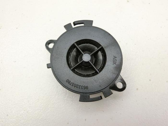 Begagnade Diskanthögtalare Peugeot Expert (V1/VA/VB/VE/VF/VT/VY) 2.0 Blue HDi 180 16V Pris € 20,00 Marginaltabell erbjuds av EU Engines & Parts BV