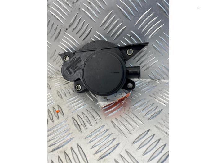 Begagnade PCV-ventil Mercedes C (W203) 2.2 C-220 CDI 16V Pris € 20,00 Marginaltabell erbjuds av EU Engines & Parts BV