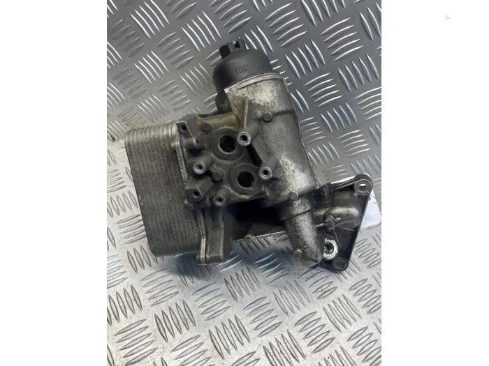 Gebrauchte Ölfilterhalter Renault Master III (MA/MB/MC/MD/MH/MF/MG/MH) 2.3 dCi 135 16V FWD Preis € 60,00 Margenregelung angeboten von EU Engines & Parts BV