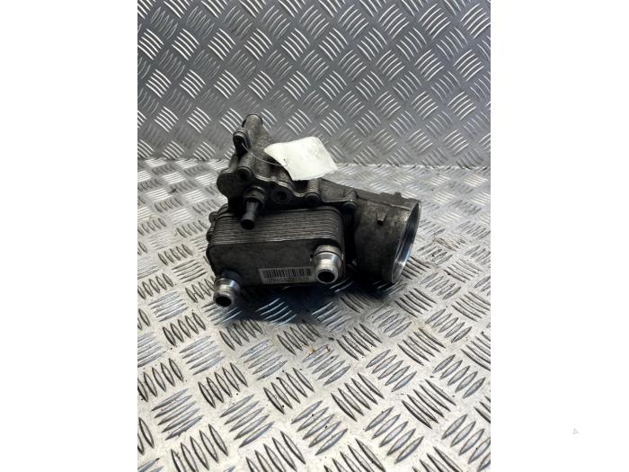 Gebrauchte Ölfiltergehäuse Fiat Ducato (250) 2.0 D 115 Multijet Preis € 100,00 Margenregelung angeboten von EU Engines & Parts BV