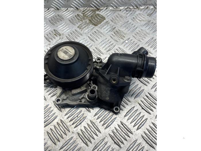 Begagnade Vattenpump BMW X6 (F16) xDrive30d 3.0 24V Pris € 50,00 Marginaltabell erbjuds av EU Engines & Parts BV