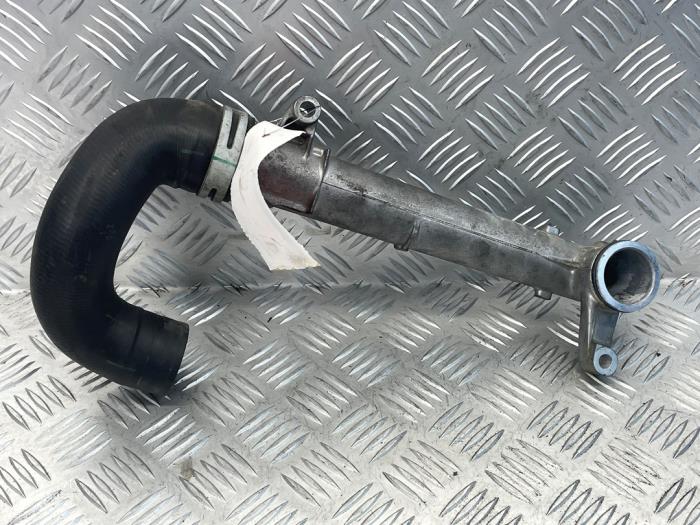 Gebrauchte Wasserrohr Mercedes C (W205) C-180 1.6 16V Preis € 40,00 Margenregelung angeboten von EU Engines & Parts BV