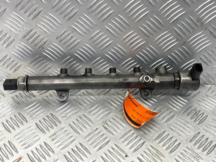 Gebrauchte Einspritzdüse (Einspritzer) Mercedes C (W205) C-220 2.2 CDI BlueTEC, C-220 d 16V Preis € 50,00 Margenregelung angeboten von EU Engines & Parts BV
