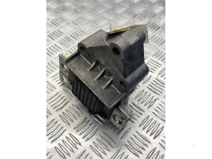 Used Engine mount Ford Transit Custom 2.2 TDCi 16V FWD Price € 25,00 Margin scheme offered by EU Engines & Parts BV