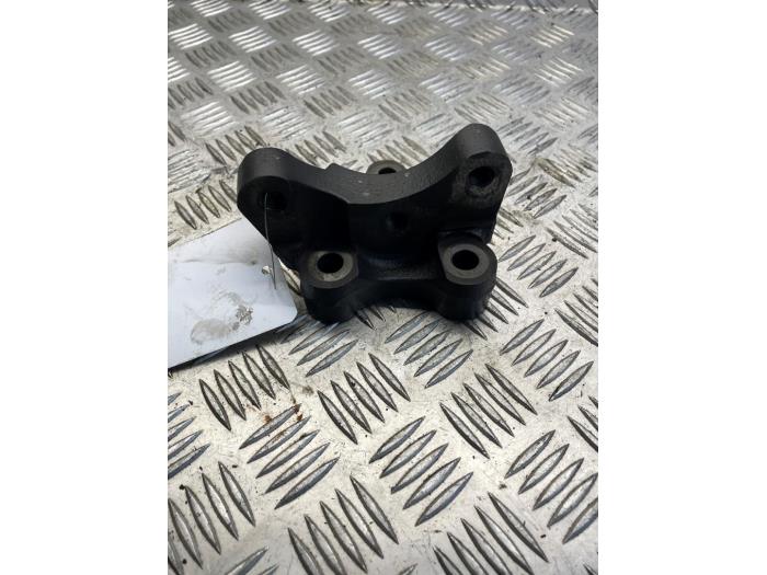 Used Engine mount Ford Transit 2.2 TDCi 16V Price € 25,00 Margin scheme offered by EU Engines & Parts BV