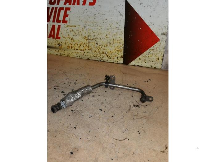 Usagé Conduit (divers) Mercedes B (W246/W242) 1.6 B-200 BlueEFFICIENCY Turbo 16V Prix € 20,00 Règlement à la marge proposé par EU Engines & Parts BV