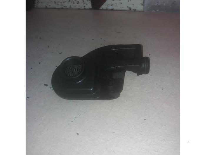 Gebrauchte Öl Ansaugrohr BMW 3 serie (E90) Preis € 10,00 Margenregelung angeboten von EU Engines & Parts BV